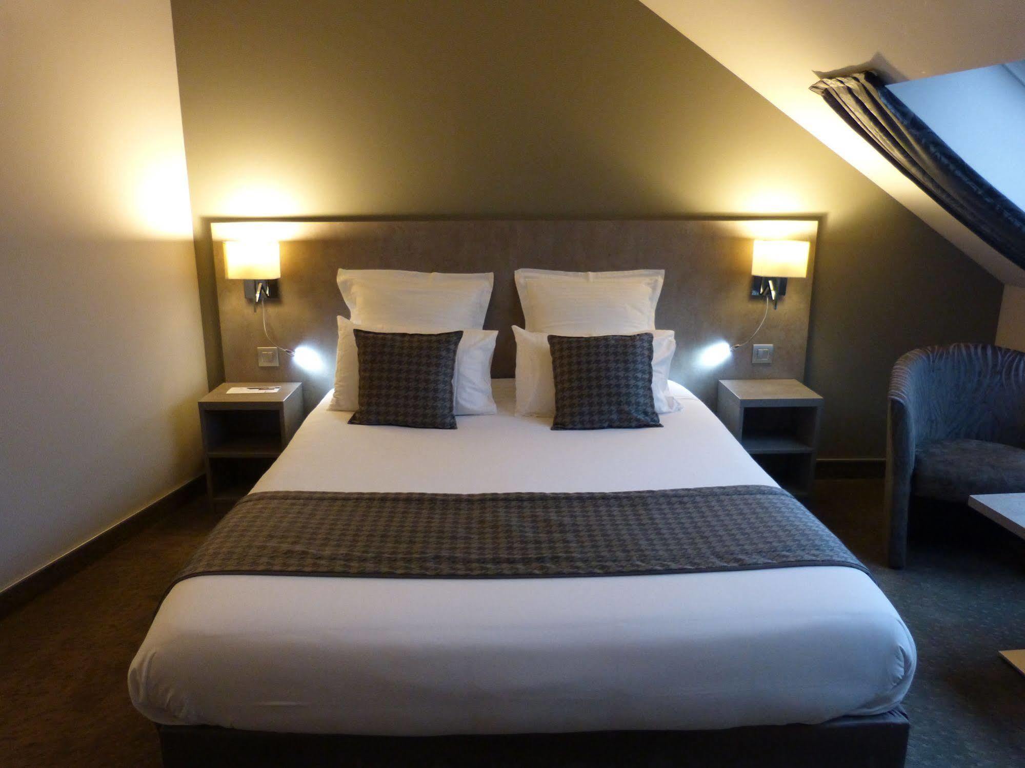 Hotel Saint Daniel Peruwelz Luaran gambar